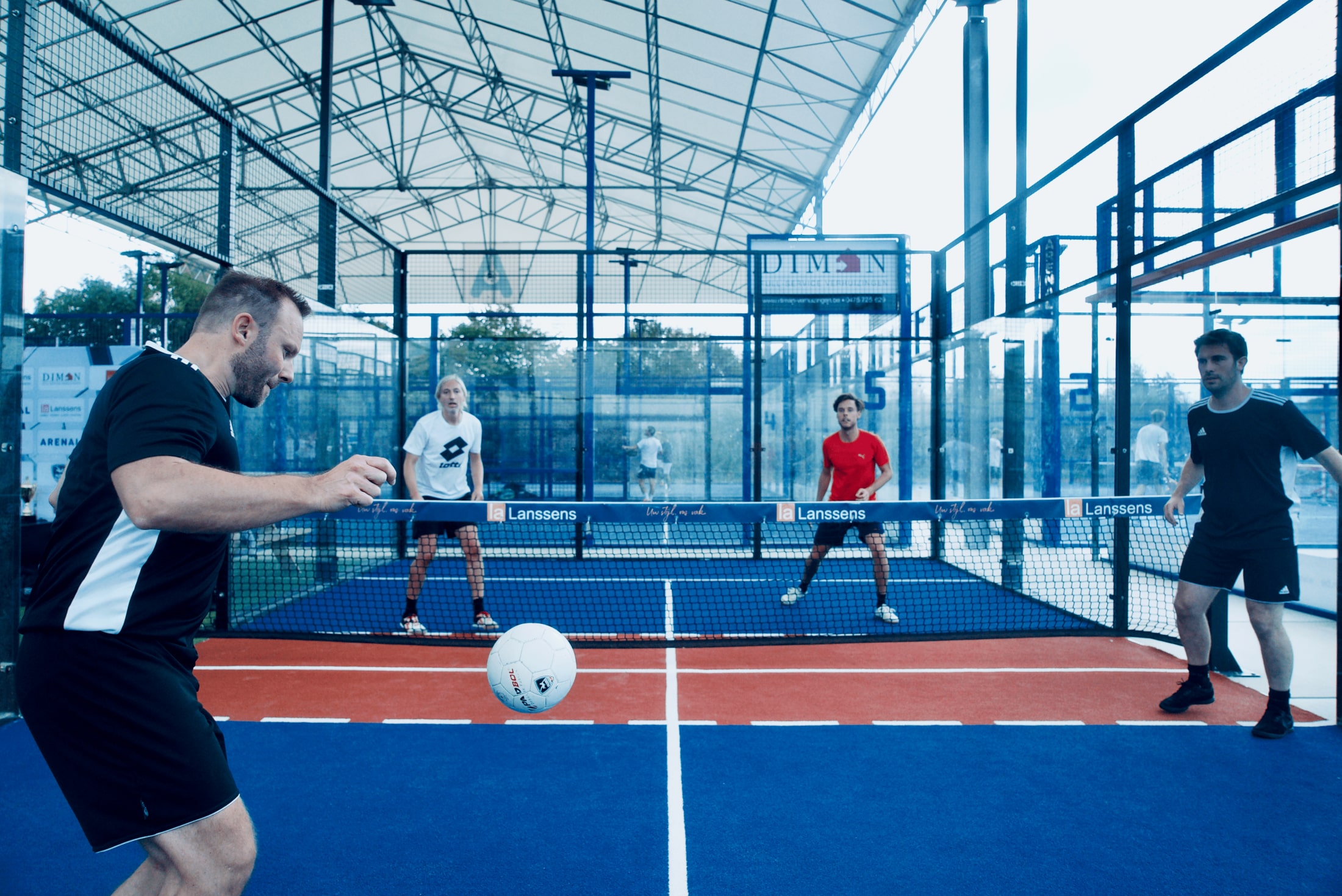 Origin Roofed Padbol Kort